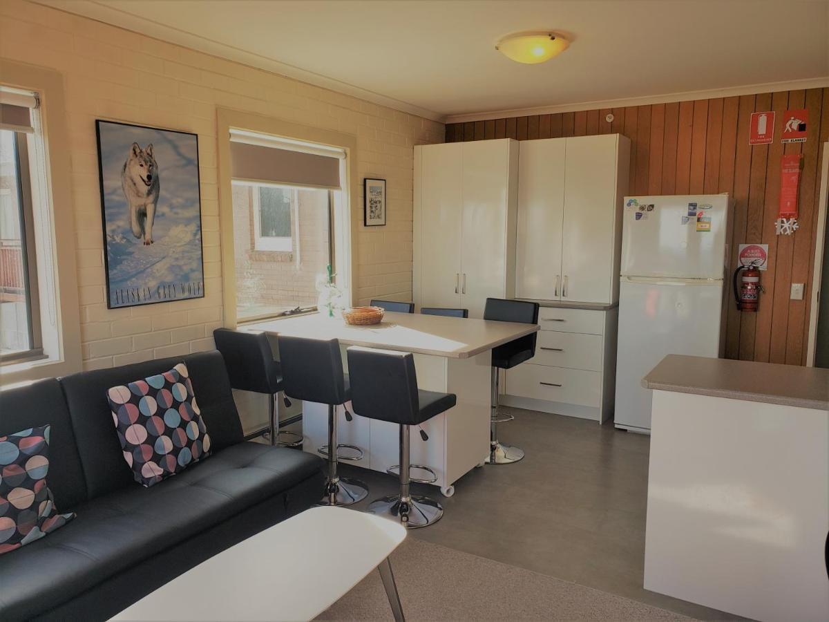 Enzian Hotel Mt Buller マウント・ブラー エクステリア 写真
