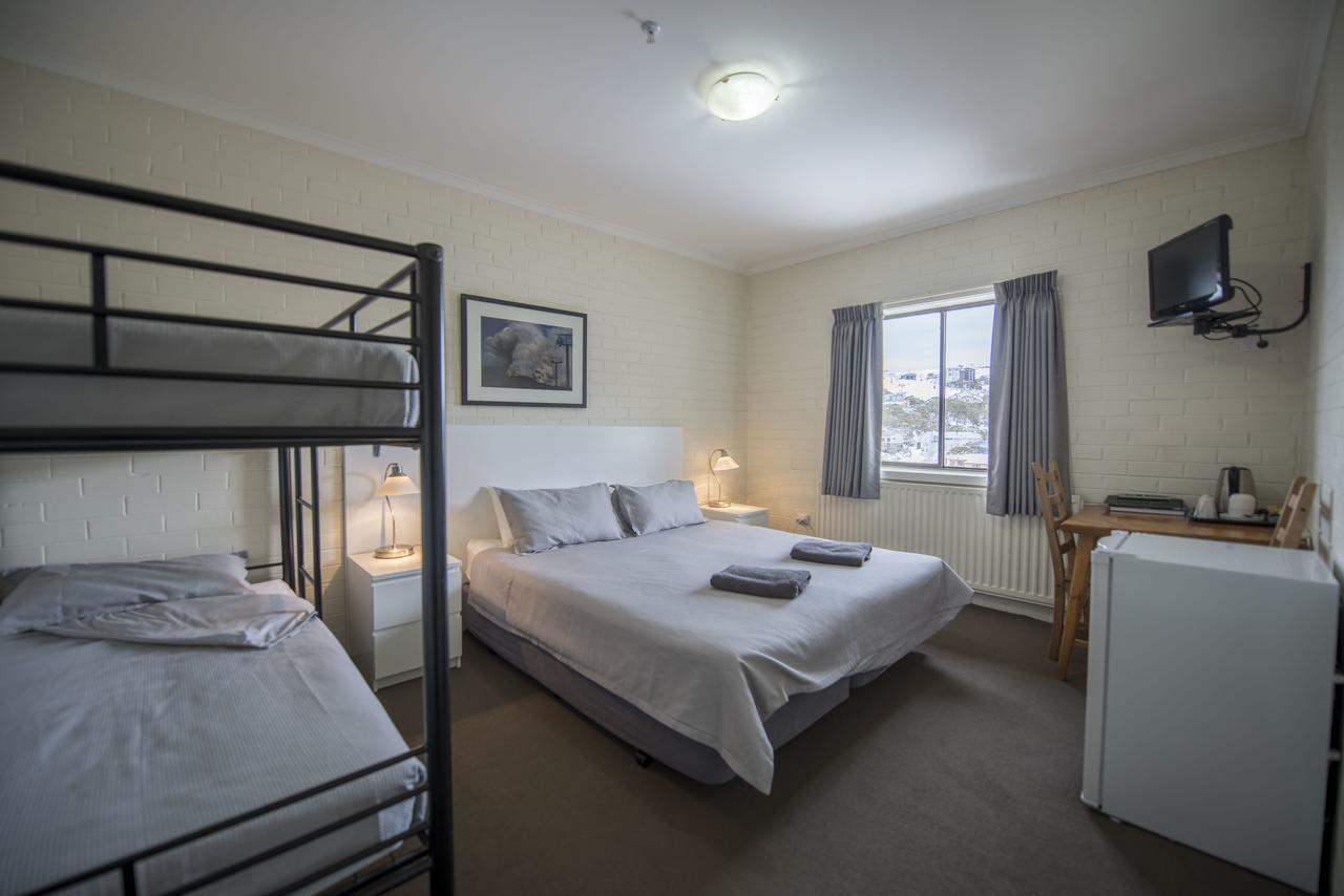 Enzian Hotel Mt Buller マウント・ブラー エクステリア 写真