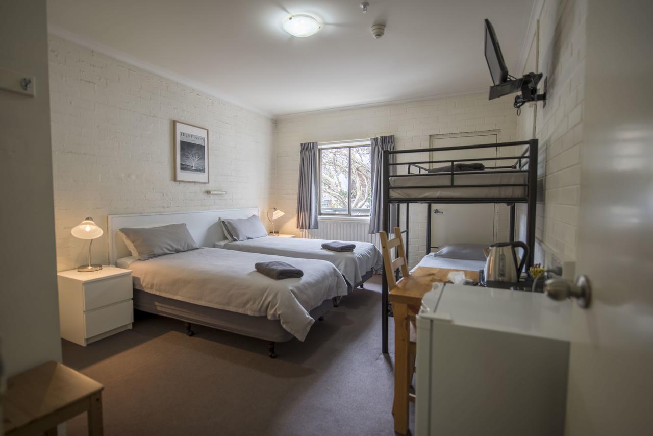Enzian Hotel Mt Buller マウント・ブラー エクステリア 写真